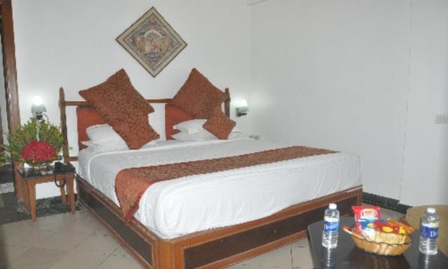 Hotel Shree Hari Puri Room photo
